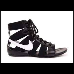 Nike Sportswear Gladiateur Mid Lace up Sandals
